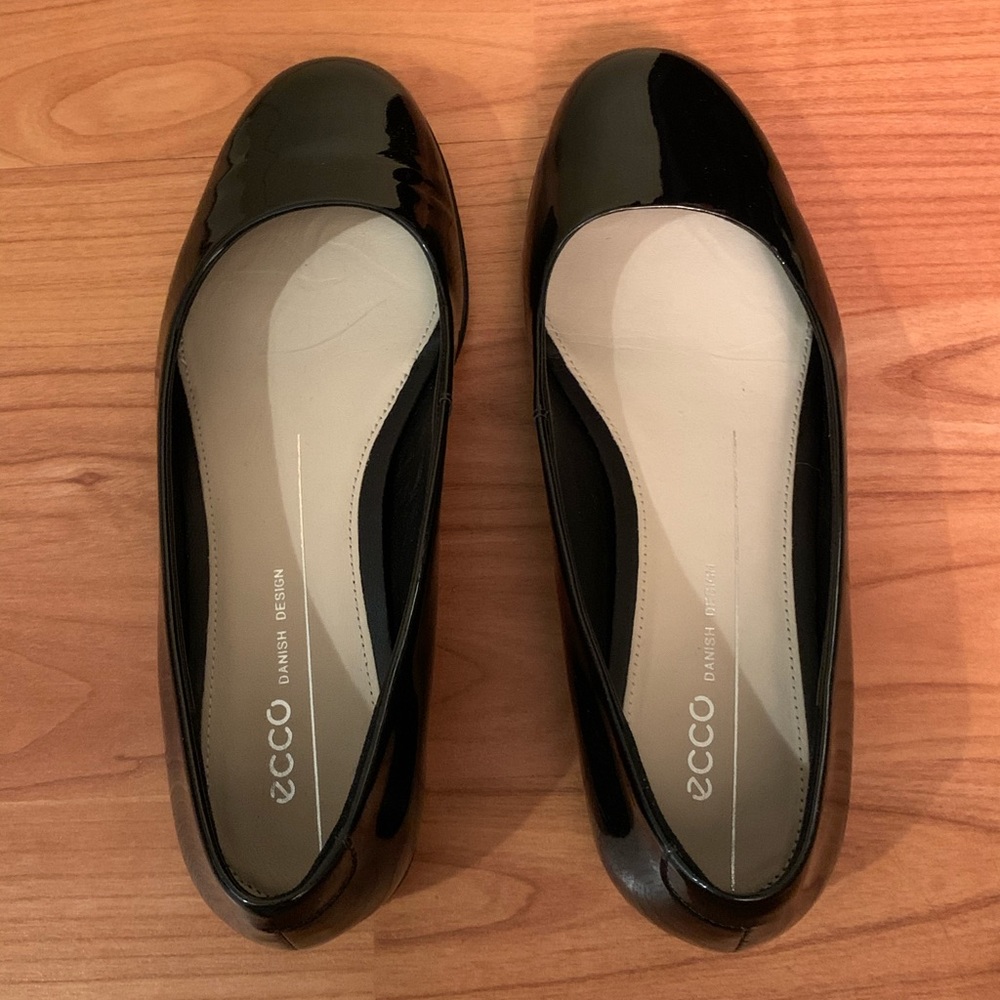 NIB ecco Anine Black Shoes